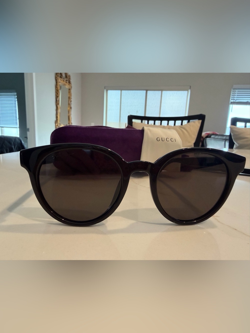 Gucci Black Frame Sunglasses with Purple Velvet Case - Picture 5 of 11